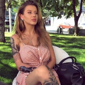 Anny121