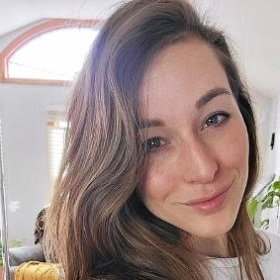 Julia_Castro